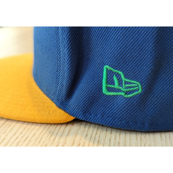 New Era 59Fifty Chicago Cubs Hat Fitted Cap 7-3/8 Rare Colorway Blue Gold Green - Picture 4 of 12